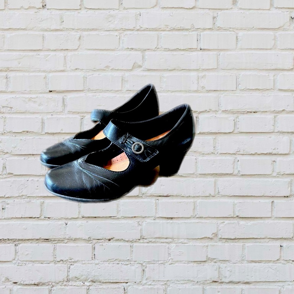 Cobb Hill by New Balance.  Leather Mary Jane, 1/2 inch heel.  Black